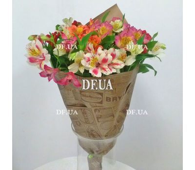 Bouquet of alstromeries - view 8