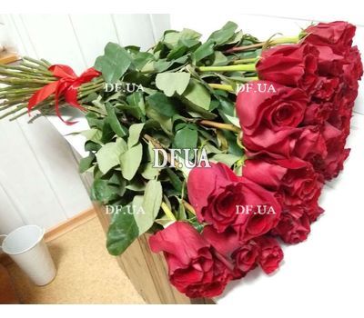 Bouquet of red roses with a birthday - view 3