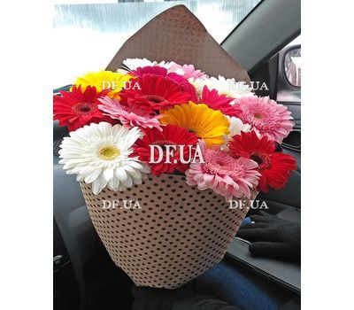 Bouquet with gerbera - view 2