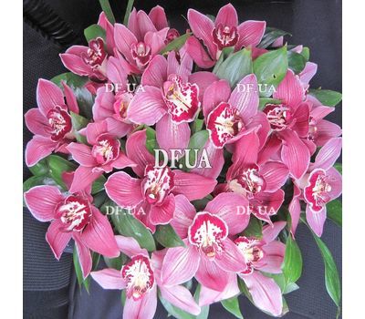Basket of flowers for jubilee - view 2