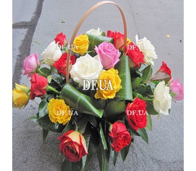 Basket of roses of different colors - view 4