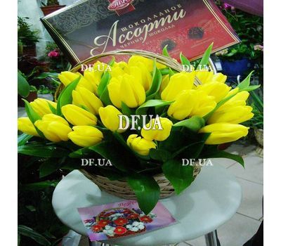Basket from tulips - view 1