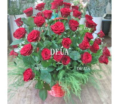 Red roses in a man's basket for an anniversary - view 5
