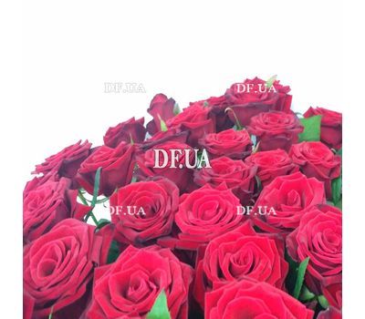 Bouquet from large roses - view 2