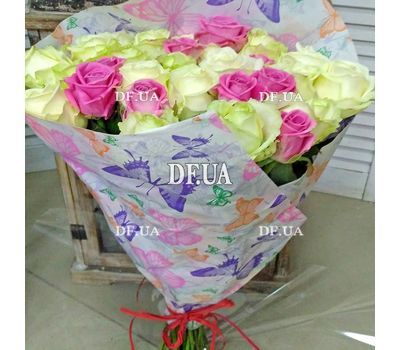 Bouquet of roses white and pink - view 2
