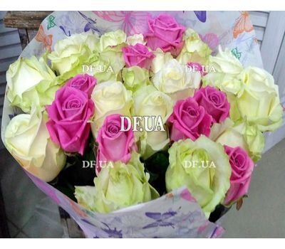 Bouquet of roses white and pink - view 3