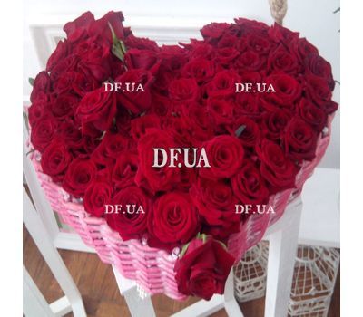 Heart of red roses for anniversary - view 1