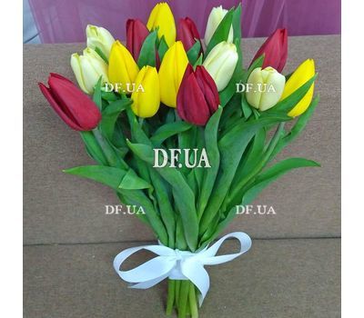 15 tulips bouquet - view 5