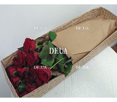 21 roses in a long box - view 3