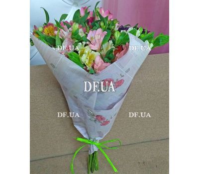Nice bouquet of alstroemerias - view 7