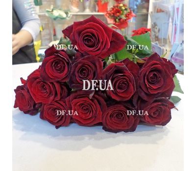 Bouquet of 11 roses - view 1