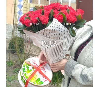 Bouquet of 55 red roses - view 1