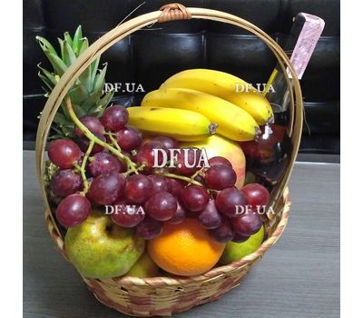 Fruit and wine in the basket - view 7