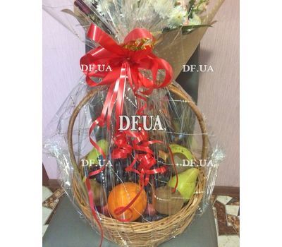 Fruits in a gift basket - view 12