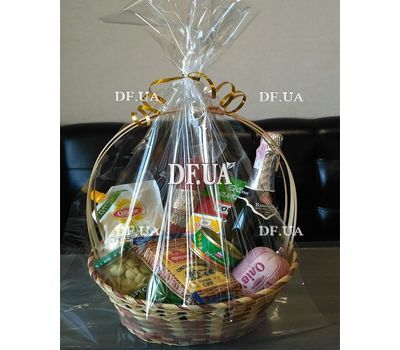 Basket of products of gift - view 2