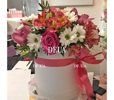Live flowers in a box - view 10