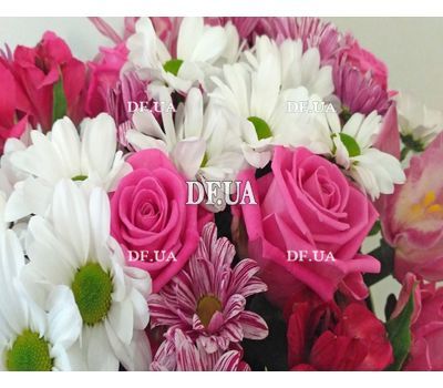 Live flowers in a box - view 9