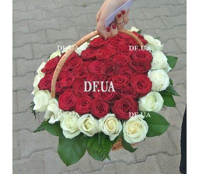 Roses in a basket in the shape of a heart - view 3