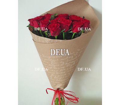 Simple bouquet of roses - view 5