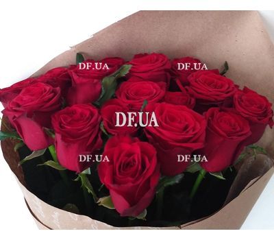 Simple bouquet of roses - view 6