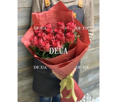 15 scarlet roses 2