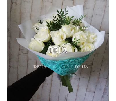 15 white roses - view 6