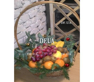 Fruit basket for the New Year with spruce branches 1