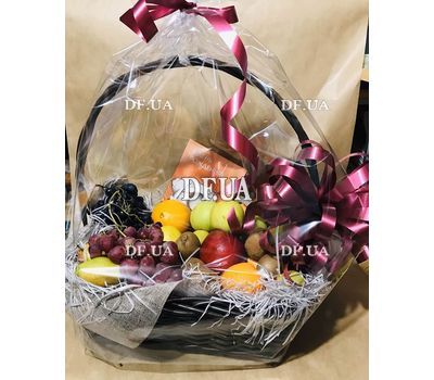 Basket of fruits to buy - view 3
