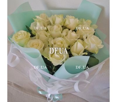 15 white roses - view 7