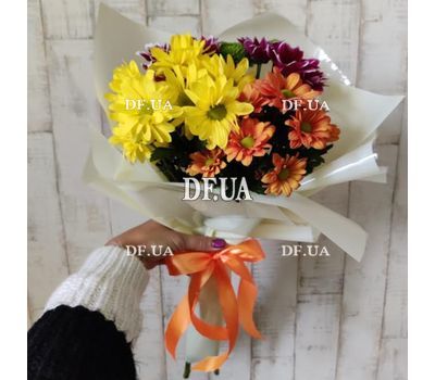 5 chrysanthemums bouquet 7