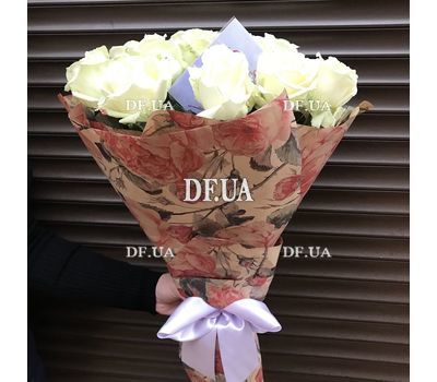 Bouquet of 11 white roses 1