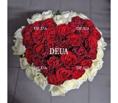 Bouquet in the form of heart 1