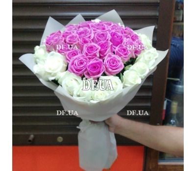 Bouquet of heart from roses 1