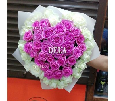 Bouquet of heart from roses 2