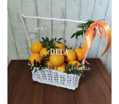 Basket of tangerines 3