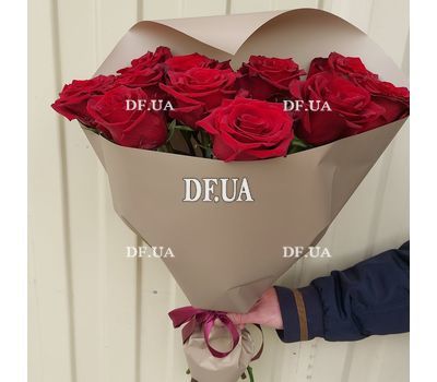 Classic bouquet of roses 9