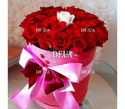 Red roses and inside white in a box 2