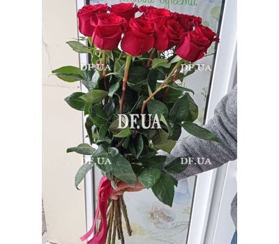 Roses on a long leg 3