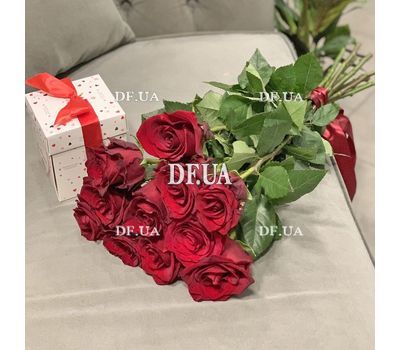 Bouquet of long roses 7