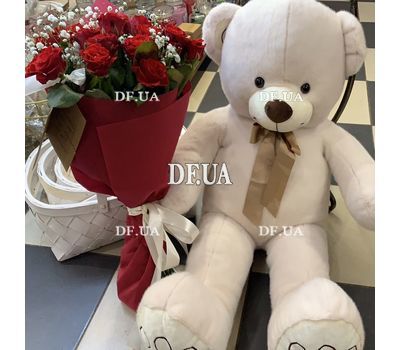 Bouquet of roses and a bear 1