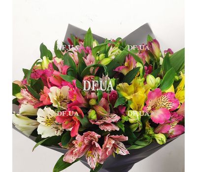 Bouquet with alstroemerias 6