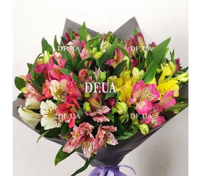 Bouquet with alstroemerias 7