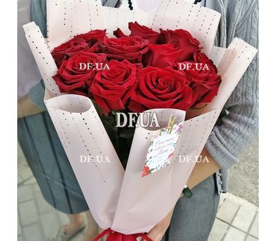 Classic bouquet of roses 12