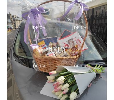 Huge basket of sweets 5