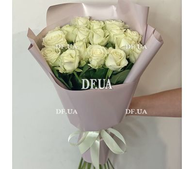 Bouquet of white roses 1