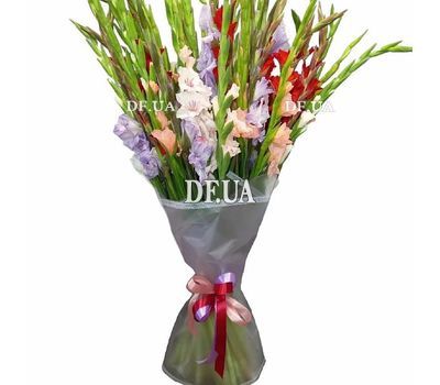 Bouquet of live gladiolus
