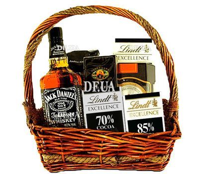 Basket the man with whiskey Jack Daniel`s
