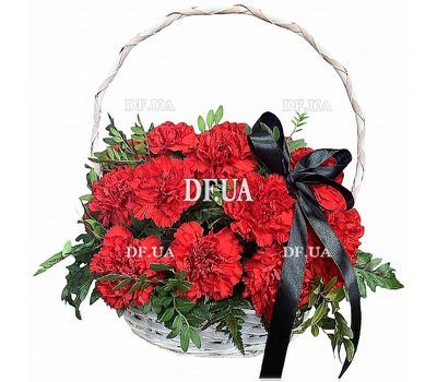 Корзина на похороны из красных гвоздик