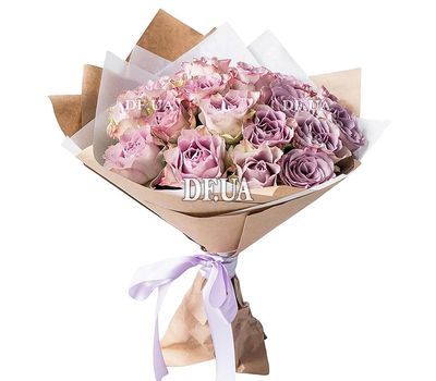 Beautiful bouquet of roses Memory Lane