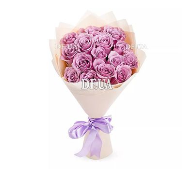 Lilac roses in a bouquet